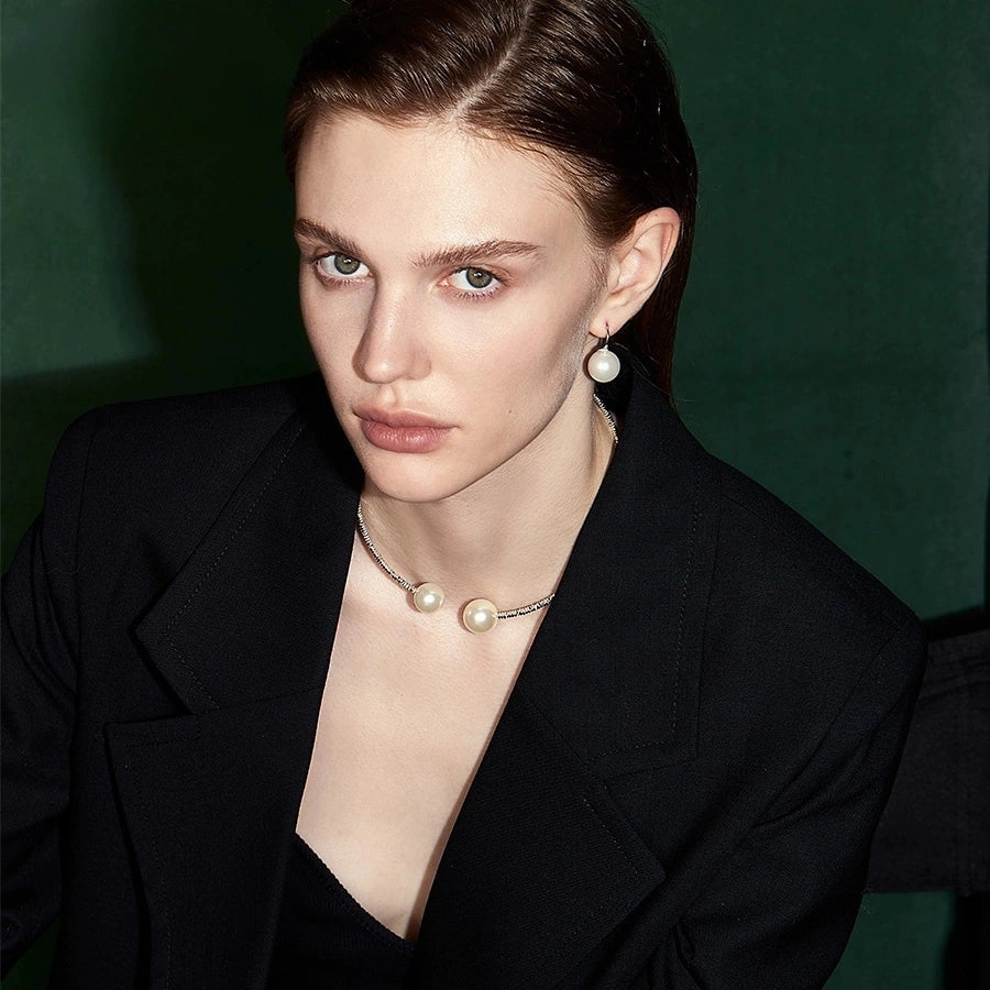 Tibetan Silver Beaded Necklace with Simulated Pearls for Elegance and Balance
