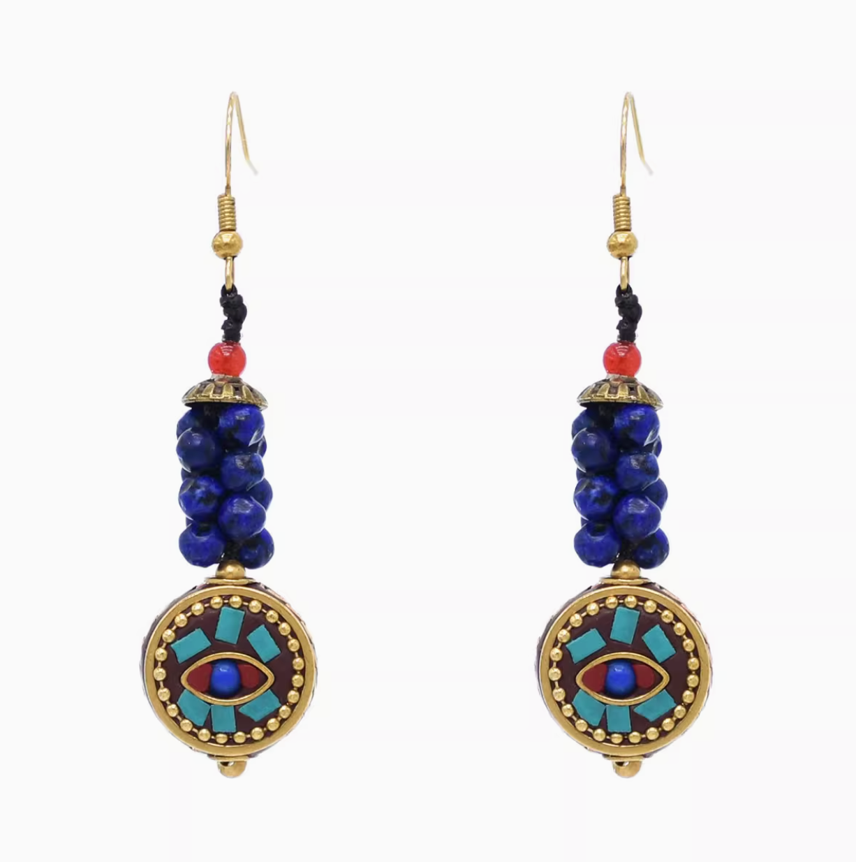 Boucles d'oreilles tibétaines en perles tissées – Fabriquées à la main avec turquoise, corail et laiton pour une protection spirituelle