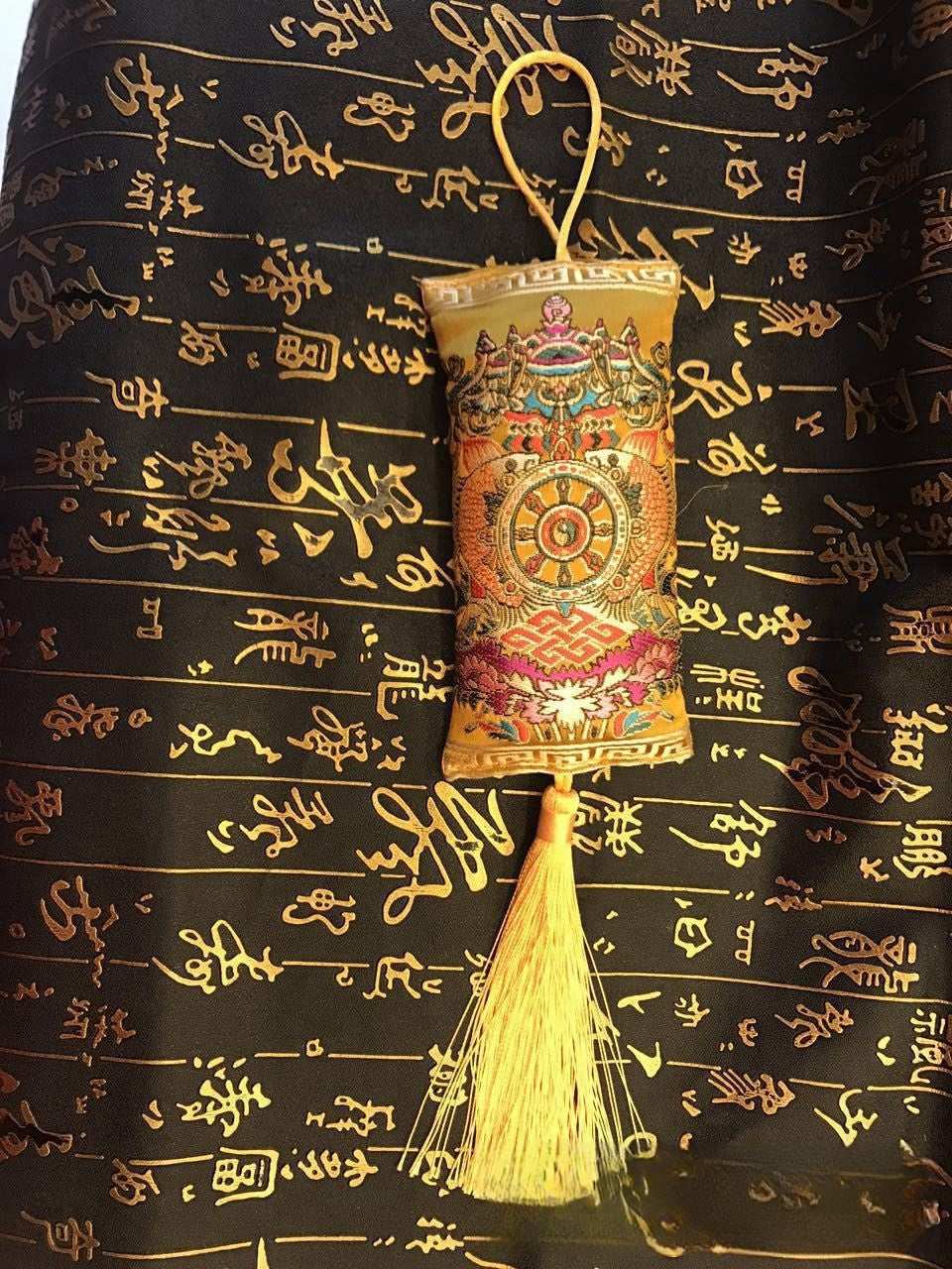 Tibetan Incense Sachet – Sacred Aroma for Spiritual Harmony