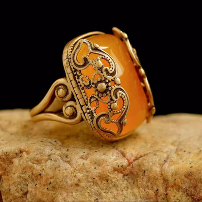 Tibetan Handcrafted Agate and Enamel Ring – Intricate Natural Stone and Traditional Enamel Work