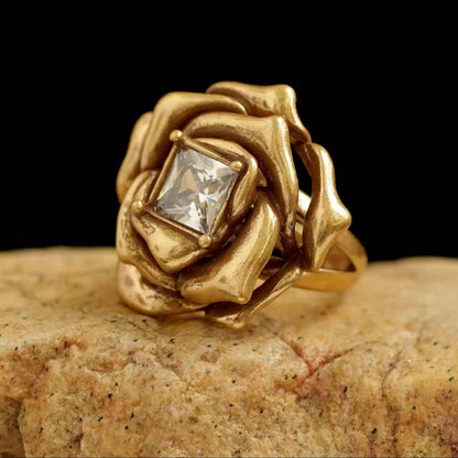 Tibetan Handcrafted Agate and Enamel Ring – Intricate Natural Stone and Traditional Enamel Work