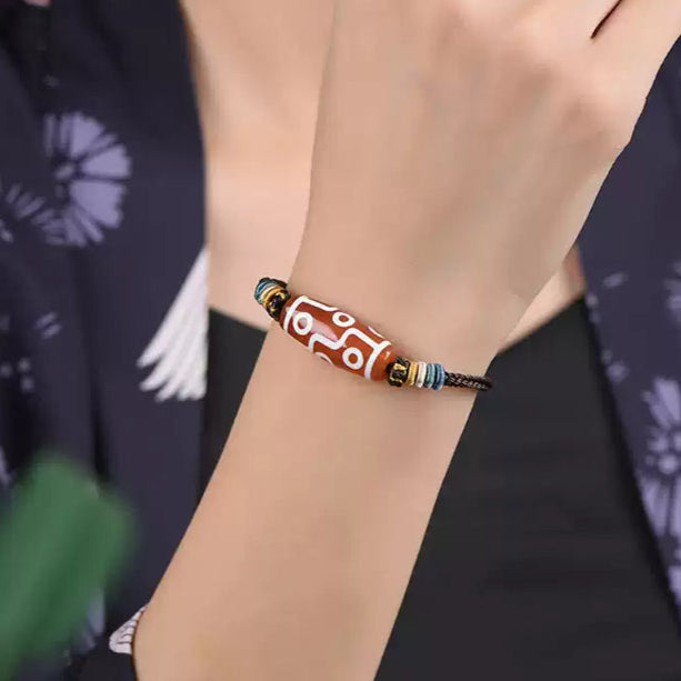 Nine-Eyed Dzi Bead Bracelet with Natural Agate
