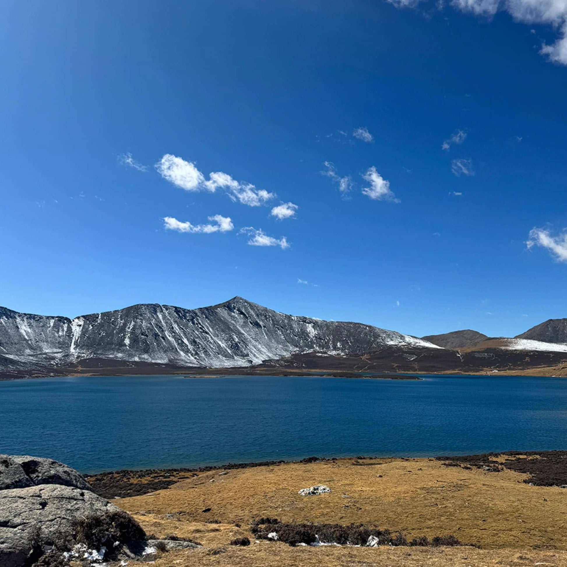 Tibetan Sacred Lake Prayer Flag Ritual – Blessings and Energy from the Holy Land