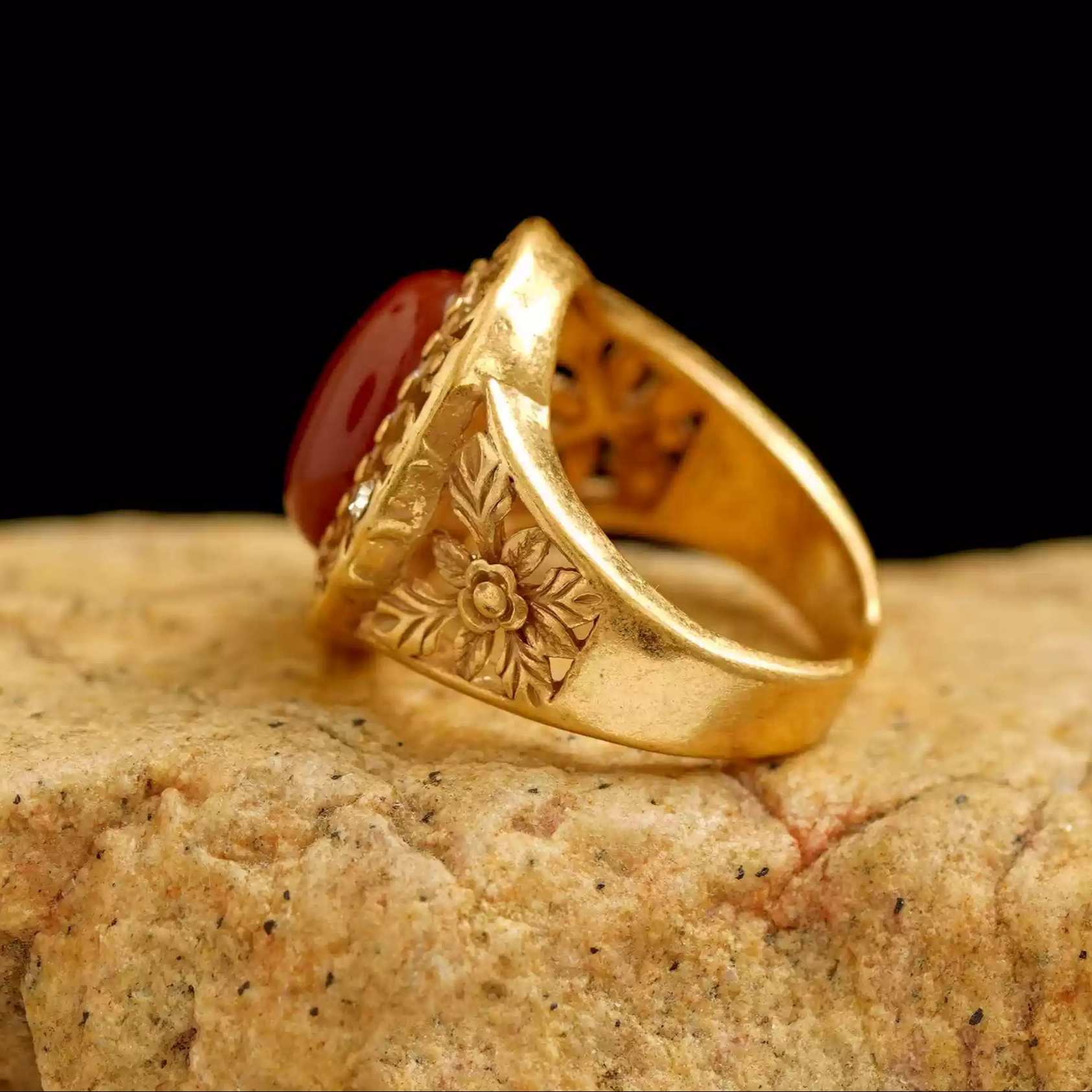 Tibetan Handcrafted Agate and Enamel Ring – Intricate Natural Stone and Traditional Enamel Work