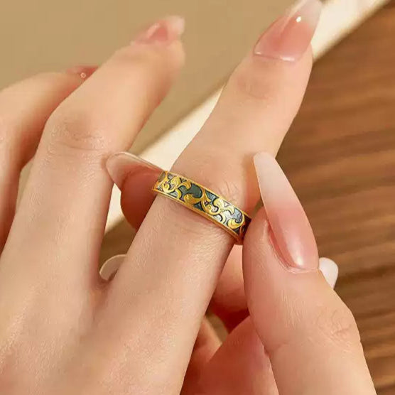 Garden of Empresses® 999 Silver Ring with Cloud Pattern