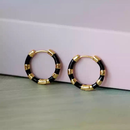 Ensō East® Enamel Hoop Earrings with White & Gold Striped Design